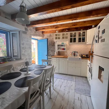 Tomitorija Holiday home