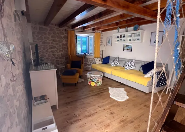 Holiday home Tomitorija *